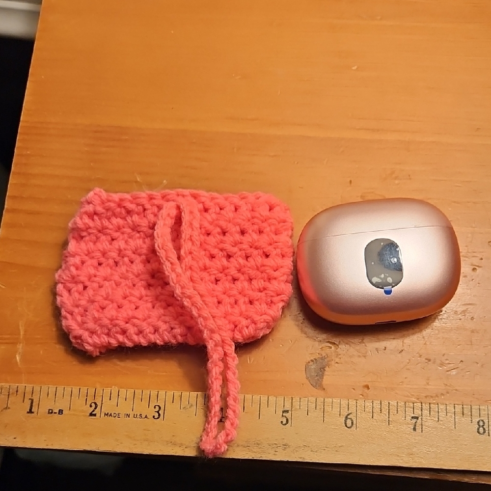 🔥2 / $8🔥Handcrafted Pink Crocheted Airpod Pouch
